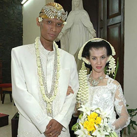 Yessy & Indros